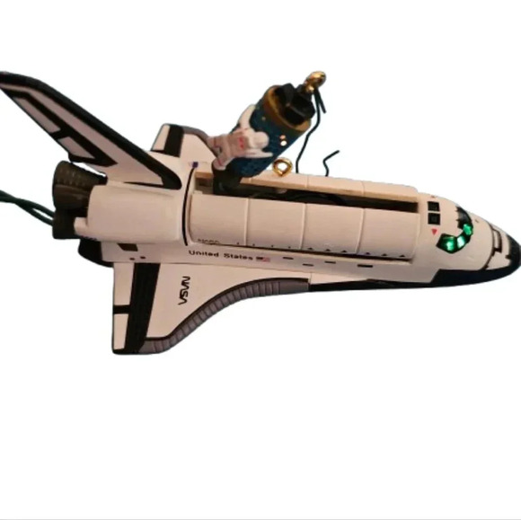 Hallmark Space Shuttle Stringer Light. Magic Collection - Picture 2 of 8
